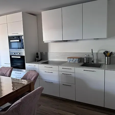 Karolinas Deluxe Appartement-bungalow * Dranske