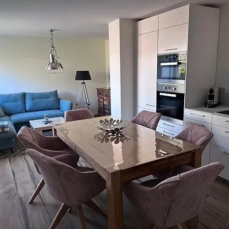 Karolinas Deluxe Appartement-bungalow Dranske